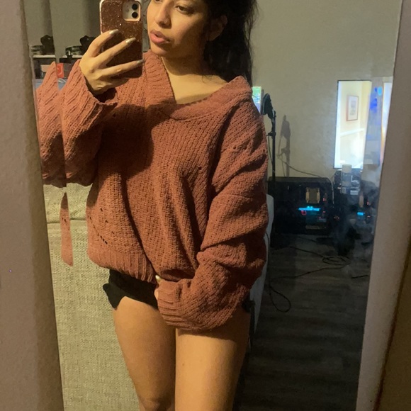 Forever 21 Tops - Forever 21 Mauve Sweater